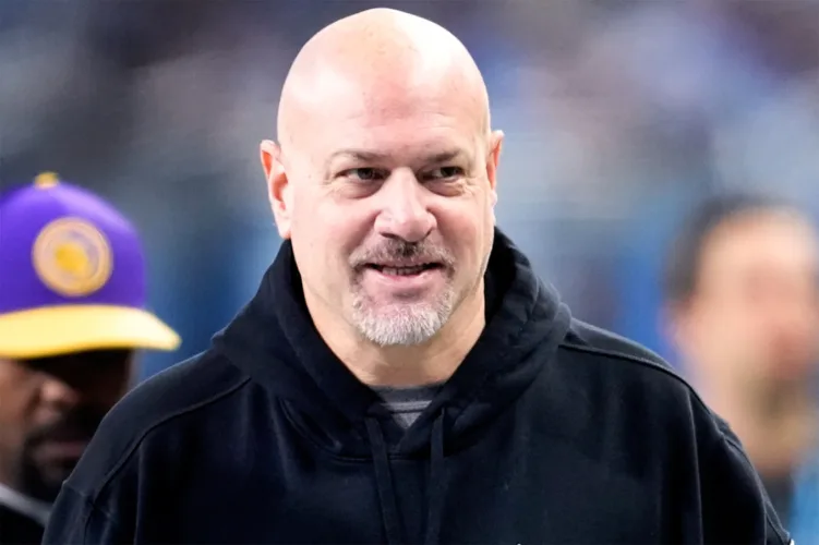 Cowboys add ex-Browns coach Pettine to staff